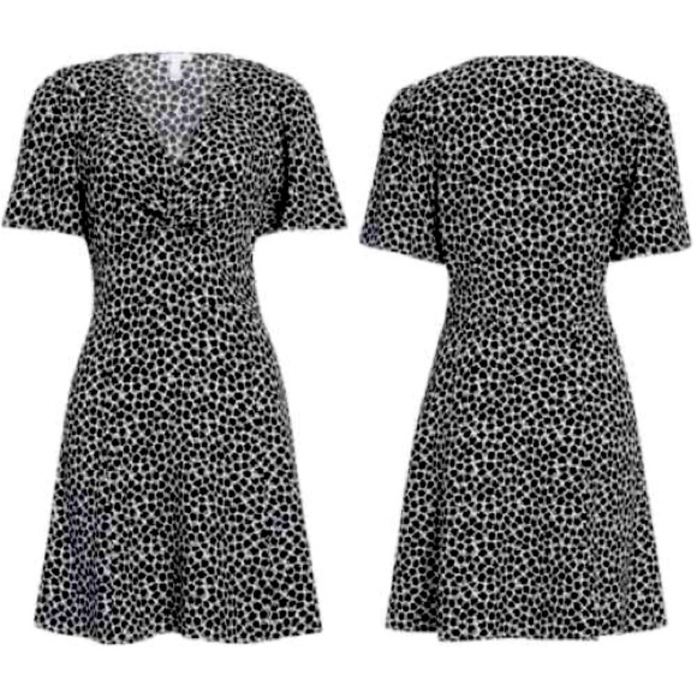 NWT flutter sleeve mini dress
